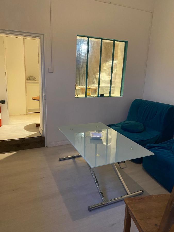 شقة Adorable Gesthouse Avec Parking Gratuit Sur Place. Le Chene المظهر الخارجي الصورة